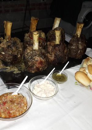 Una foto de Ozobuco al horno