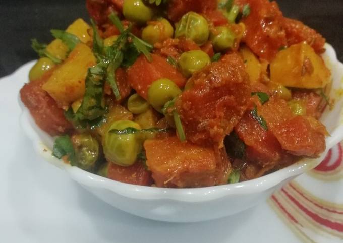 Simple Way to Prepare Homemade Gajar Matar ki Subji