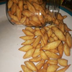 A picture of Crunchy milk - butter chinchin.
