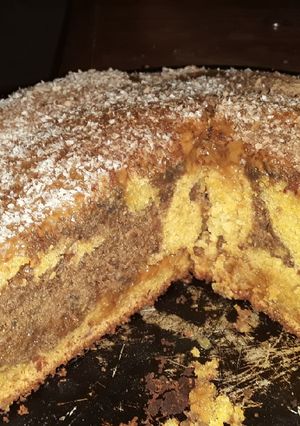 Una foto de Torta marmolada de banana