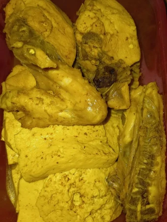 Cara Mudah Menyiapkan Resep Ayam Ungkep Bumbu Kuning yang Uenak Anti Ribet, Sempurna
