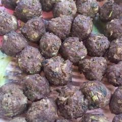 Meatballs bits A picture of Meatballs bits.