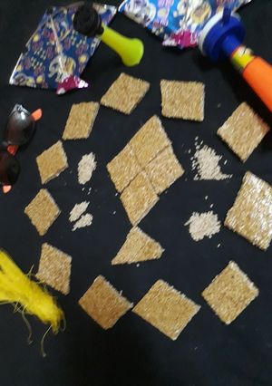 તલ ની ચિક્કી (Til Chikki Recipe In Gujarati) રેસીપી મુખ્ય ફોટો