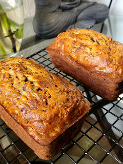 A picture of Zucchini Bread.