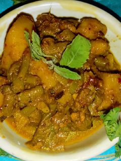 आलू बरबटी की सब्जी रेसिपी मुख्य फोटो