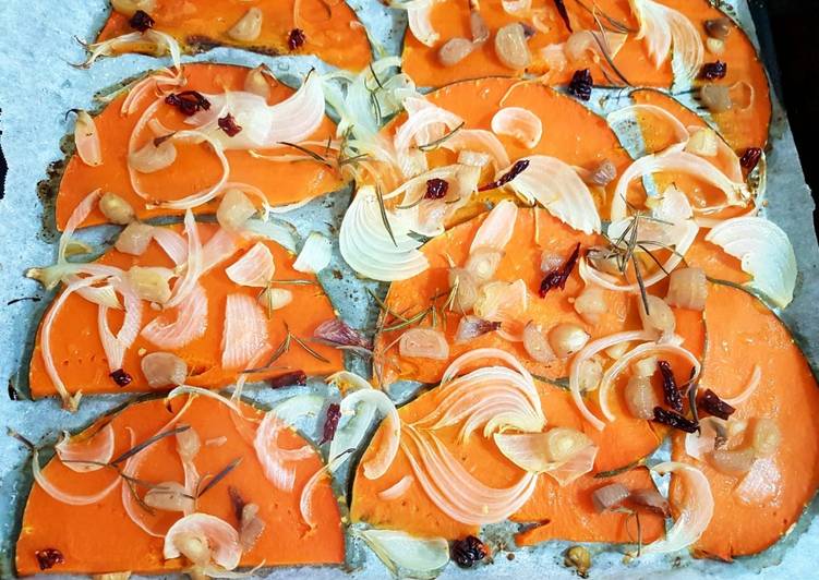 Zucca e cipolla piccanti al forno