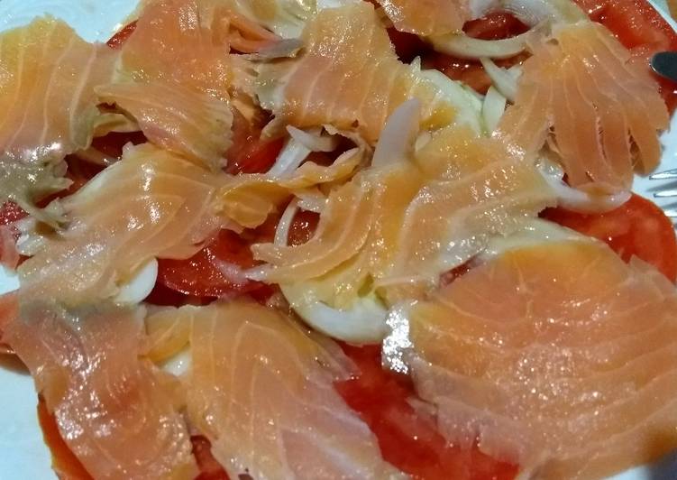 Ensalada fácil de salmón ahumado