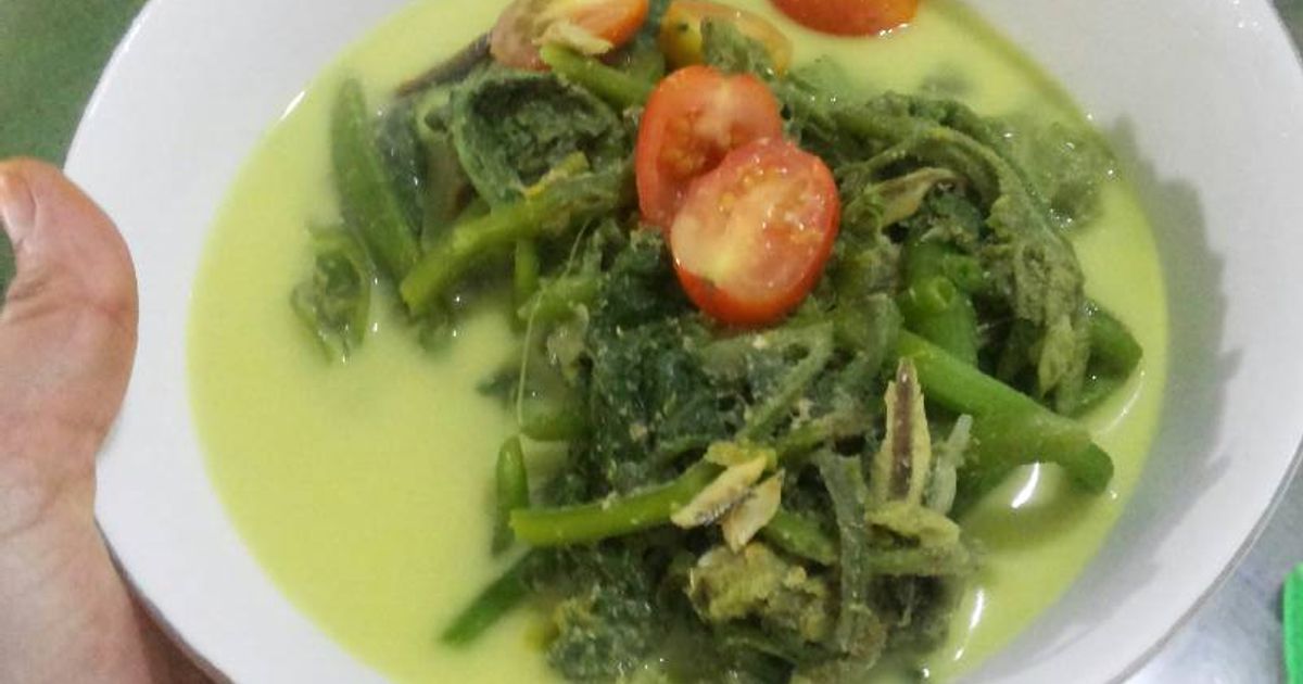 Gulai daun labu (masakan khas jambi)