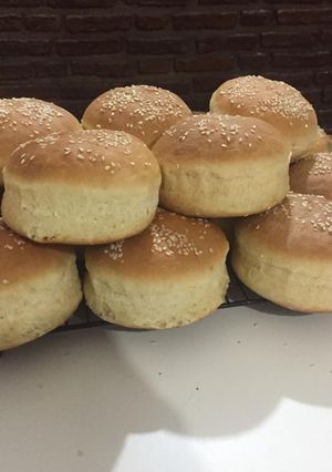 Una foto de Pan de hamburguesa de papa