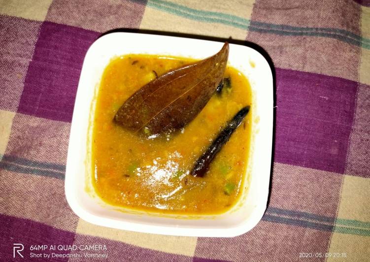 Recipe of Yummy Arhar dal with raw mango
