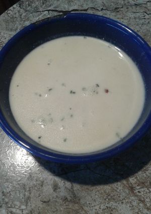 A picture of Cream of Cauliflower & Cheese Soup.