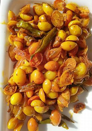 A picture of Karonda mirchi.