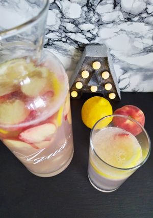 Une photo de Citronnade à la pêche plate
