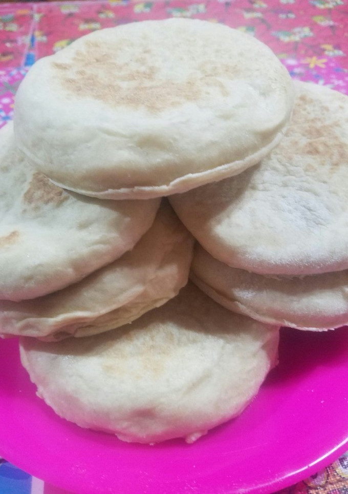 Una foto de Pan árabe.. Sin horno..!