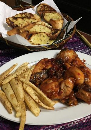 A picture of Honey chilli chicken.