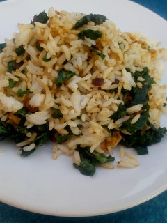முருங்கை கீரை சாதம் (Murungai kaai Saatham Recipe in Tamil) செய்முறை முக்கிய புகைப்படம்