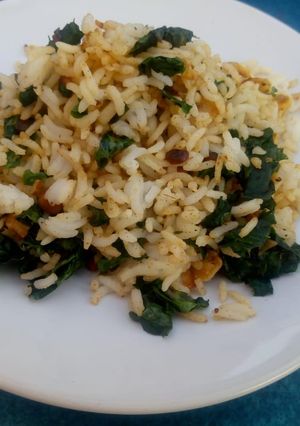 முருங்கை கீரை சாதம் (Murungai kaai Saatham Recipe in Tamil) செய்முறை முக்கிய புகைப்படம்