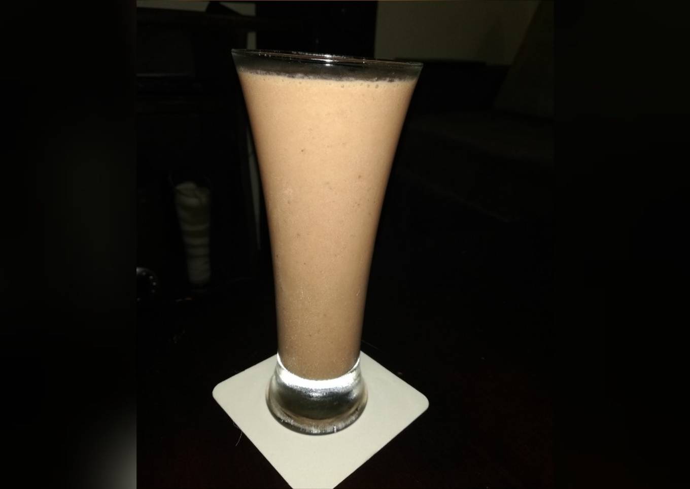 Chocolate banana smoothie