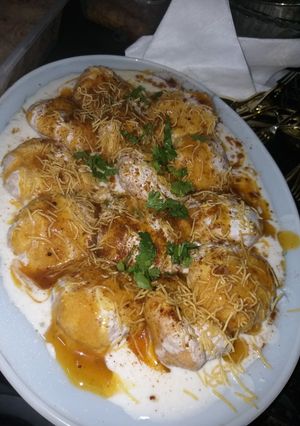 A picture of Dahi Vada.