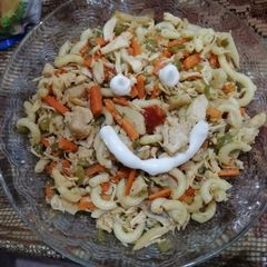 A picture of Chicken veg Macronis 🍗🥕.