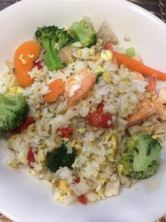 蝦仁什錦炒飯 的食譜成品照片