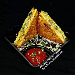 A picture of Mix Vegetable Chilla Sandwich.
