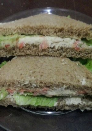 A picture of Chicken carrot sandwiches.