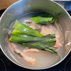 A picture of 🐟 Fish stock.
