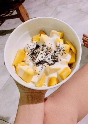 Hình của món Xoài dầm sữa chua hạt chia.
