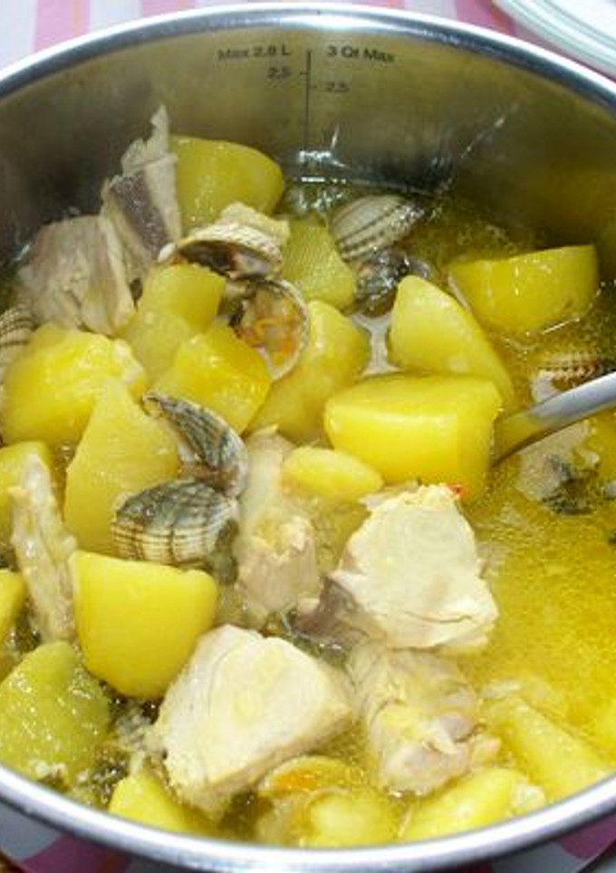Una foto de Marmita de patatas con bonito