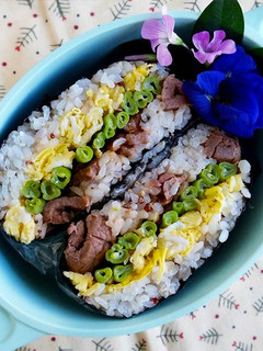 醬牛肉四季豆免捏飯糰 的食譜成品照片