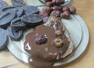 Une photo de 🍫Pâte à tartiner 2 ingrédients (sans sucre ajouté)