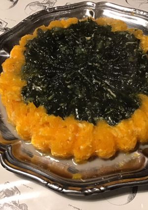 Une photo de Duo de purées potiron et pommes de terre spiruline et emmental