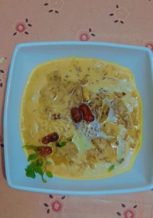 A picture of Karhi pakora.