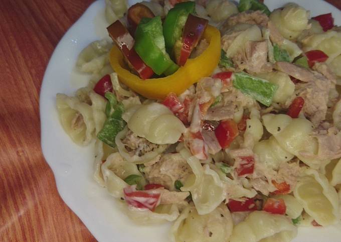 Pasta salad with tuna "Pastuna"