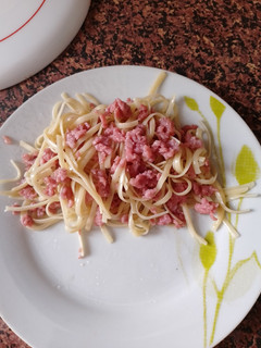 Una foto de Pasta con Salchichas Frescas