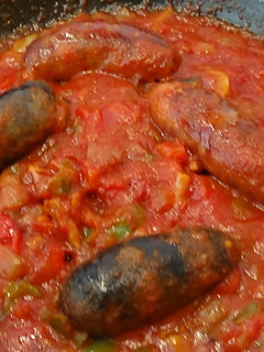 Una foto de Embutido con tomate