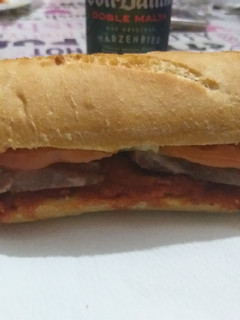 Una foto de Bocata de ibéricos apto para mi dieta