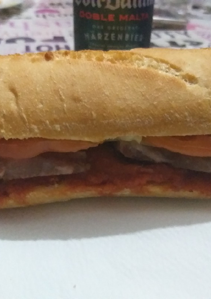 Una foto de Bocata de ibéricos apto para mi dieta