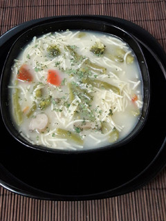 Una foto de Sopa de verduras con un toque de curry