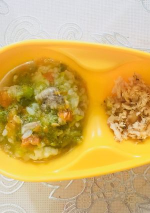 Foto resep Mpasi ~ nasi tim sop oyong ceker 10m+