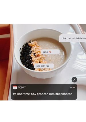 Hình của món Cháo cá hồi 🍣 hành tây 🧅 rong biển.