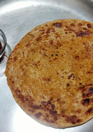 बचे हुए चावल का पराठा (bache huye chawal ka paratha recipe in Hindi) रेसिपी मुख्य फोटो
