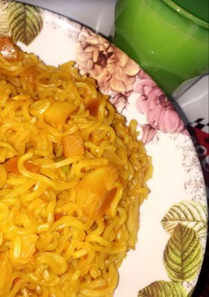 صورة لوصفة نودلز خضار سبايسي