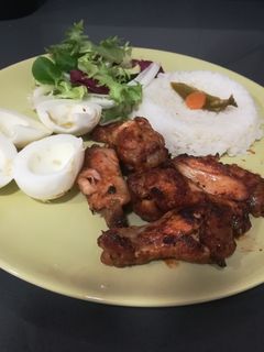 Una foto de Alitas de pollo con salsa Barbacoa al horno
