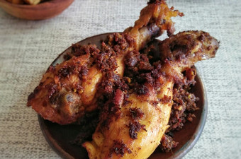 Anti Ribet, Buat Ayam Bumbu Hitam Ekonomis Untuk Jualan