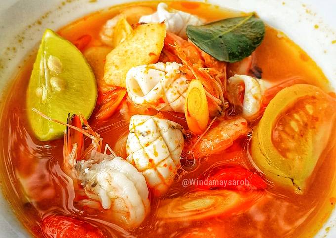 Tom Yum Seafood