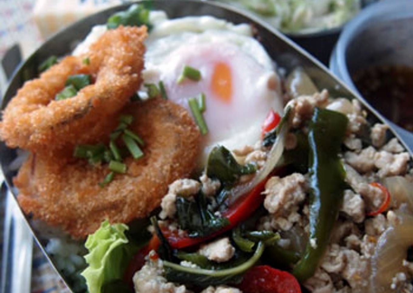 Basilio de pollo frito en arroz