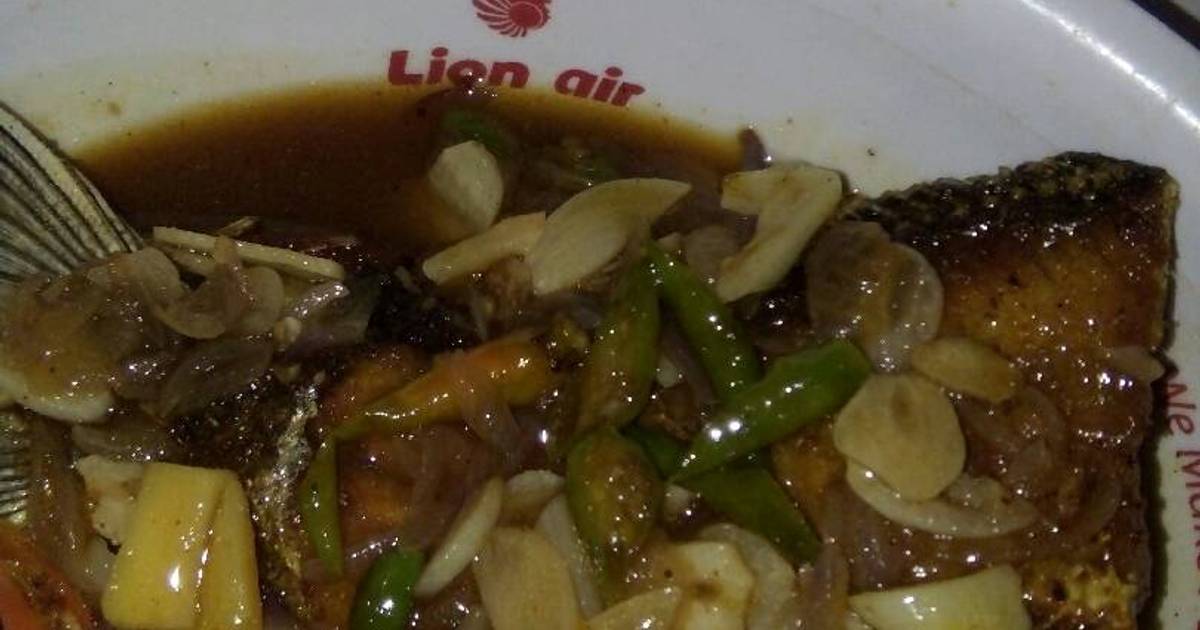 Resep Ikan Bawal Saus Tiram Pedasssss Sederhana Oleh Adiyati Cookpad Resep Ikan Bawal Saus Tiram Pedasssss Sederhana Oleh Adiyati Cookpad