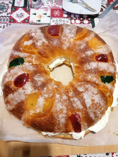 Una foto de 160. Roscón de reyes / Panificadora